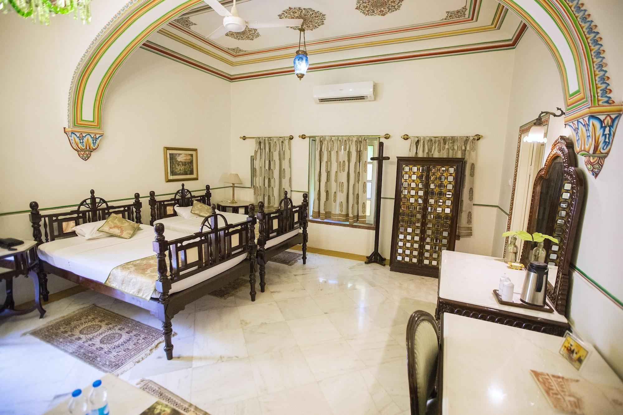 Alsisar Haveli - Heritage Hotel Dźajpur Zewnętrze zdjęcie