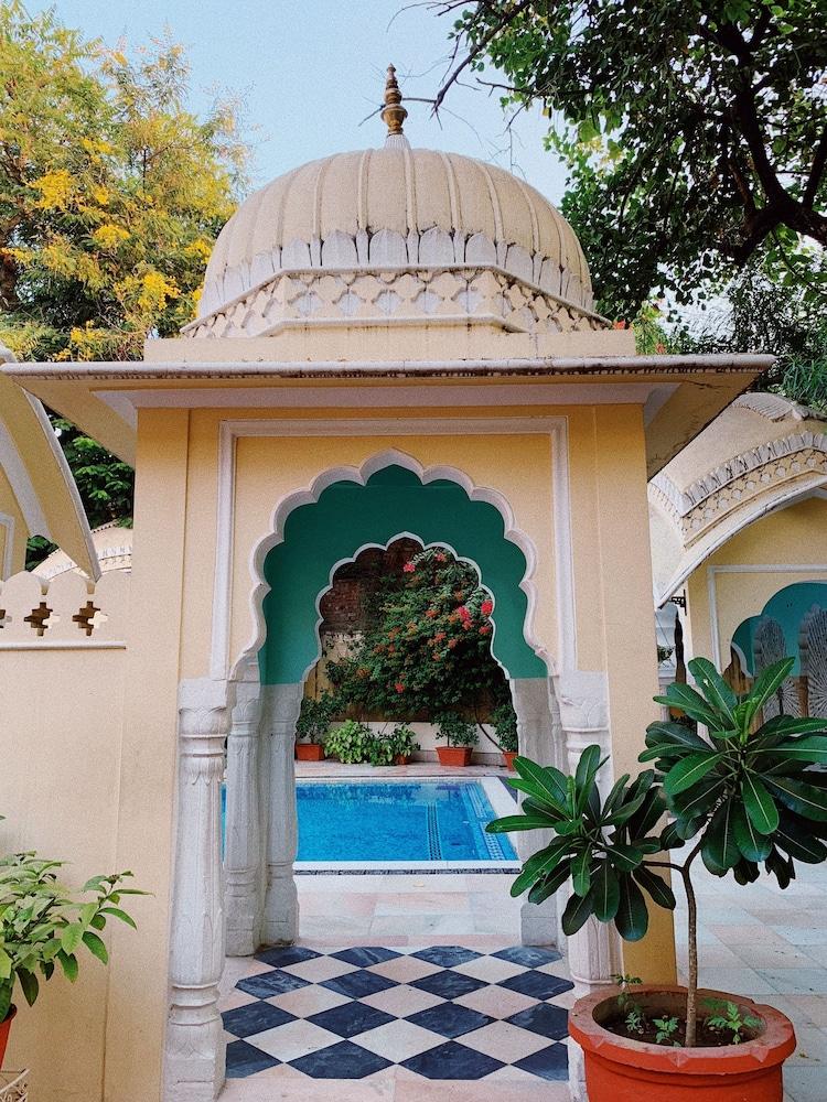 Alsisar Haveli - Heritage Hotel Dźajpur Zewnętrze zdjęcie